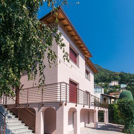Villa Vittoria - The House Of Travelers 切尔诺比奥 外观 照片